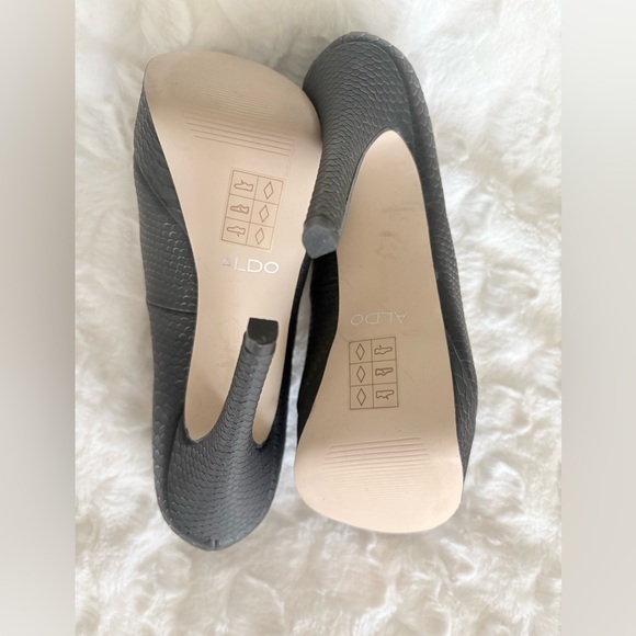 NWOB ALDO’s Elegant Black Textured Women's Heels in size 8 - Picture 4 of 12